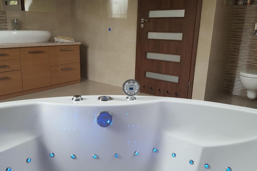 Apartamenty Holiday Slaw Jacuzzi Bilard Ustarbowo Εξωτερικό φωτογραφία