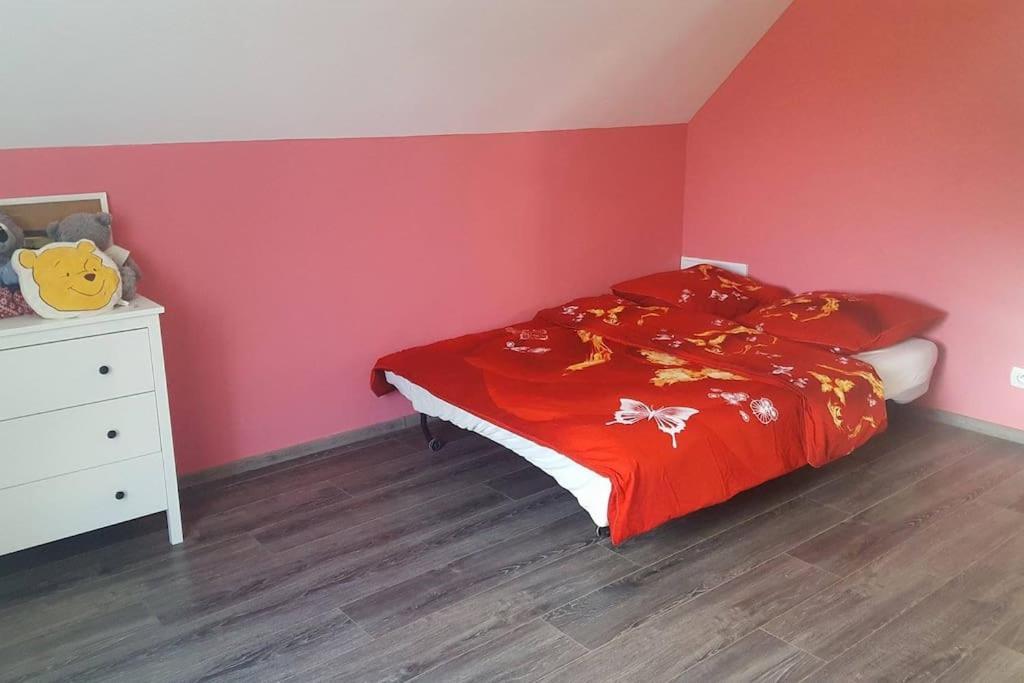 Apartamenty Holiday Slaw Jacuzzi Bilard Ustarbowo Εξωτερικό φωτογραφία